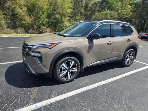 2024 Nissan Rogue SL