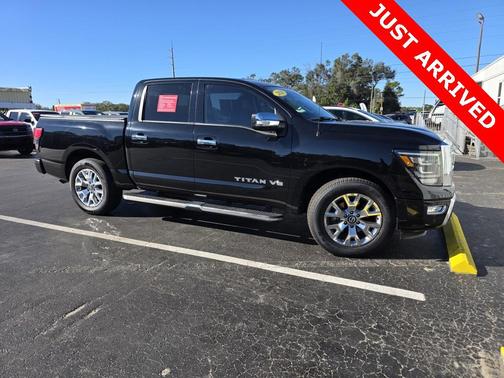 2020 Nissan Titan SL