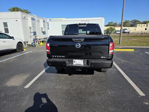 2020 Nissan Titan SL