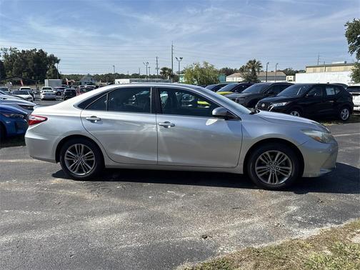 2016 Toyota Camry SE