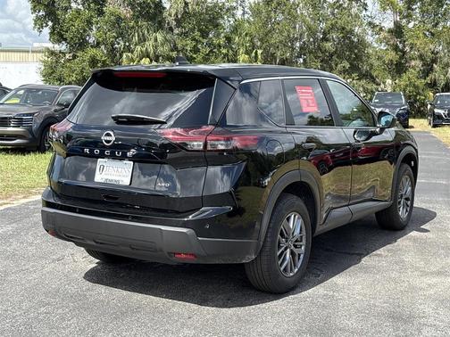 2025 Nissan Rogue S