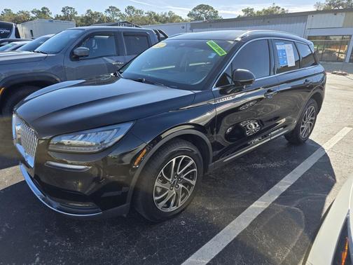 2022 Lincoln Corsair Standard