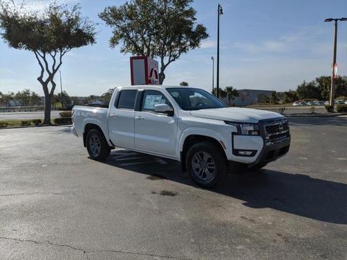 2025 Nissan Frontier SV