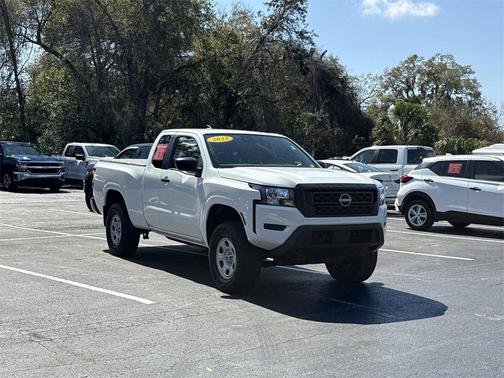 2023 Nissan Frontier S