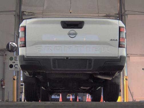 2023 Nissan Frontier S