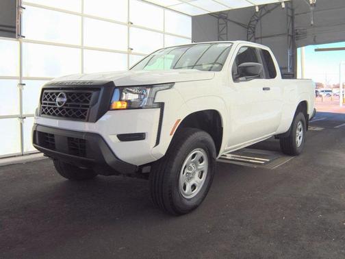 2023 Nissan Frontier S