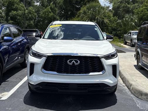 Glacier White 2023 INFINITI QX60 Pure