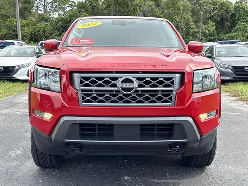 2022 Nissan Frontier SV