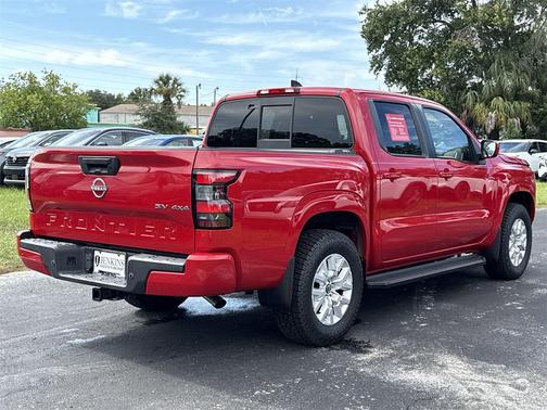 2022 Nissan Frontier SV