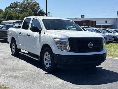 2017 Nissan Titan S