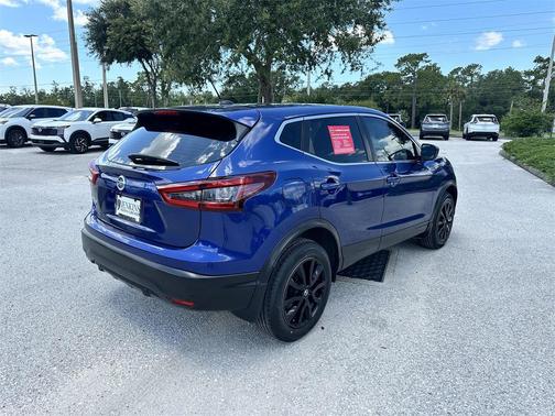 2022 Nissan Rogue Sport S