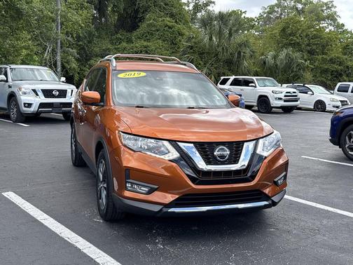 Monarch Orange Metallic 2019 Nissan Rogue SV