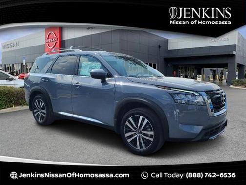 2025 Nissan Pathfinder Platinum FWD