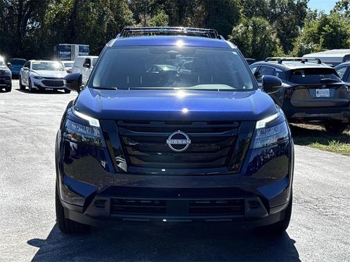 2025 Nissan Pathfinder SV FWD