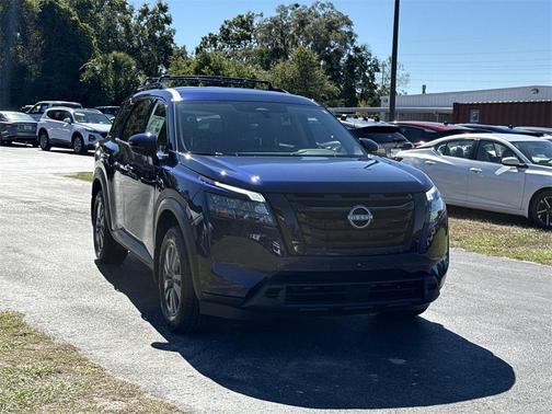 2025 Nissan Pathfinder SV FWD
