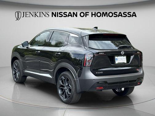 Super Black 2026 Nissan Kicks SR