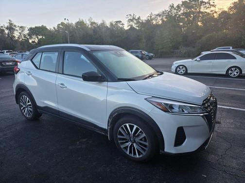 2024 Nissan Kicks SV