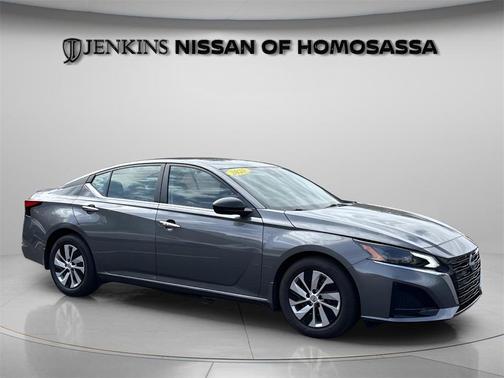 2025 Nissan Altima S FWD