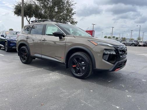 2025 Nissan Rogue Rock Creek