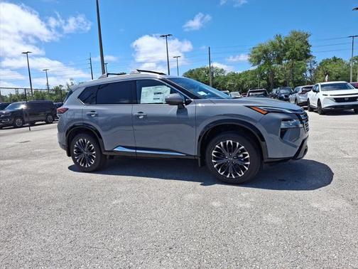 2025 Nissan Rogue Platinum