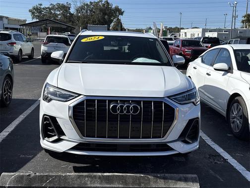 2024 Audi Q3 Premium 45 TFSI S line quattro Tiptronic