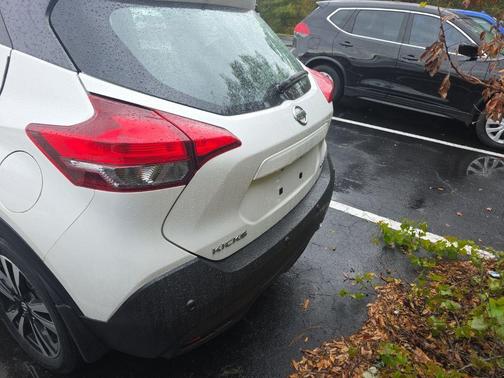 2020 Nissan Kicks SV