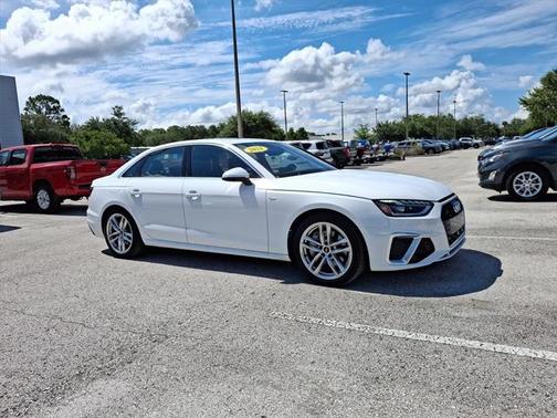 2024 Audi A4 45 S line Premium Plus