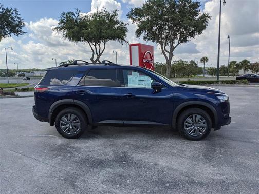 2025 Nissan Pathfinder SV FWD