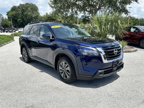 2024 Nissan Pathfinder SV FWD