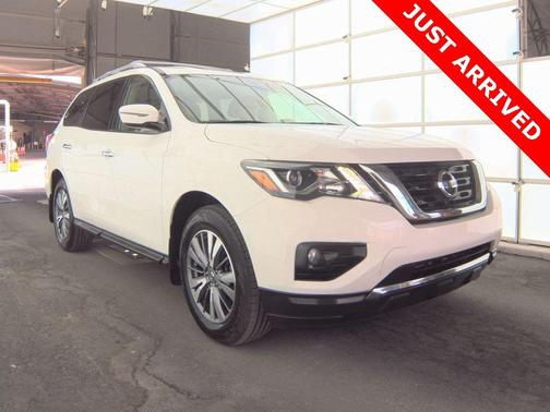 2020 Nissan Pathfinder SV