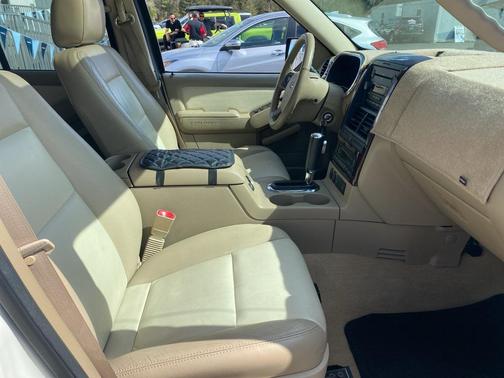 2007 Ford Explorer Limited