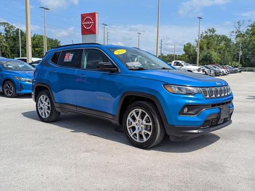 2022 Jeep Compass Latitude Lux