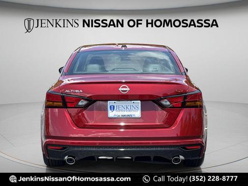 Scarlet Ember Tintcoat 2026 Nissan Altima SR FWD