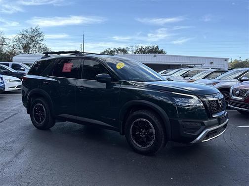 2024 Nissan Pathfinder Rock Creek 4WD