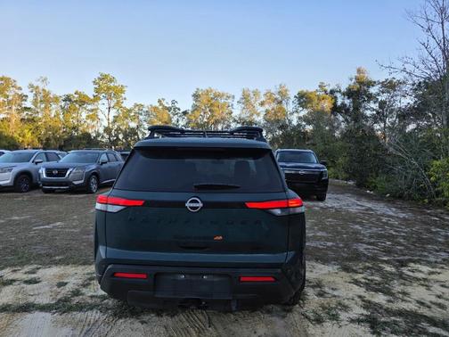 2024 Nissan Pathfinder Rock Creek 4WD
