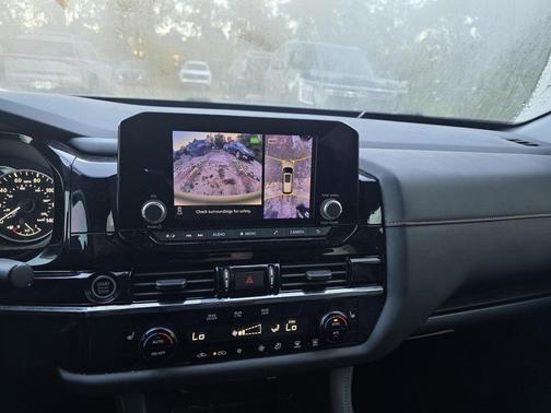 2024 Nissan Pathfinder Rock Creek 4WD