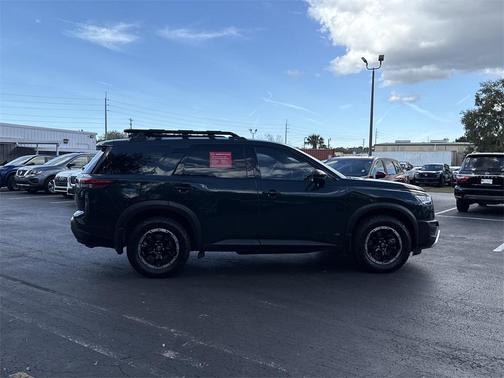 2024 Nissan Pathfinder Rock Creek 4WD