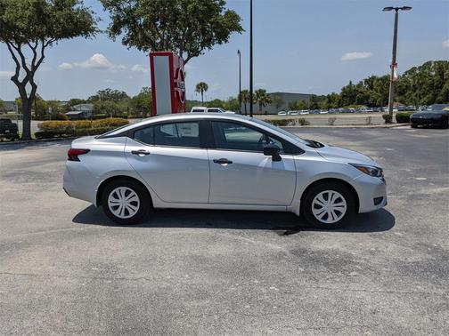 2025 Nissan Versa 1.6 S
