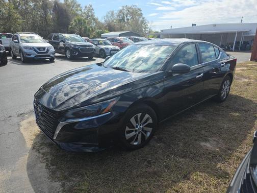 2025 Nissan Altima S FWD