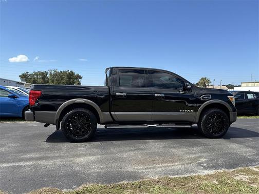 2017 Nissan Titan Platinum Reserve