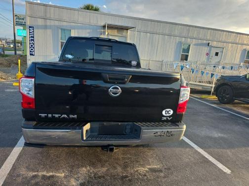 2019 Nissan Titan SV