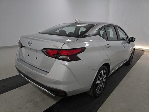 2024 Nissan Versa 1.6 SV