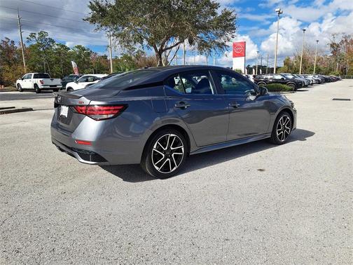 2025 Nissan Sentra SR