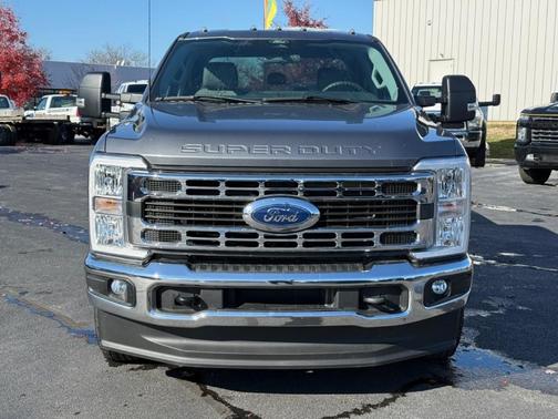 2024 Ford F-350 XLT