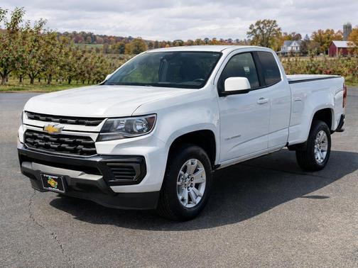 Summit White 2022 Chevrolet Colorado LT