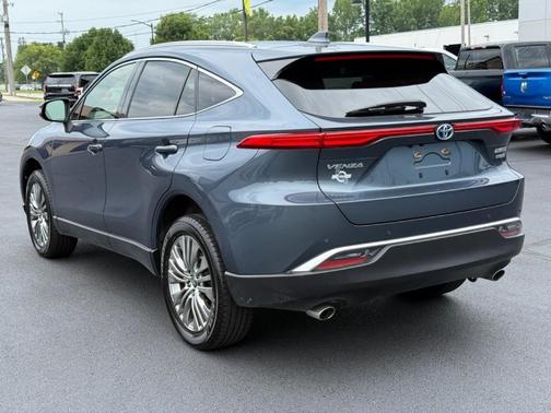 2022 Toyota Venza Limited