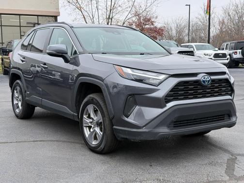 2022 Toyota RAV4 Hybrid XLE