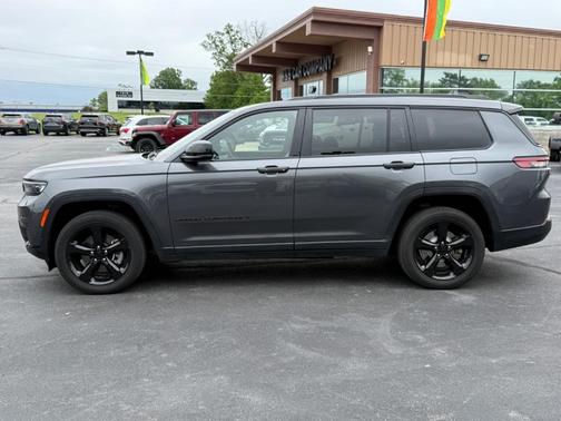 2021 Jeep Grand Cherokee L Laredo