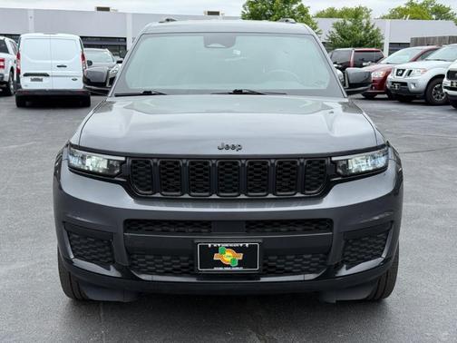 2021 Jeep Grand Cherokee L Laredo