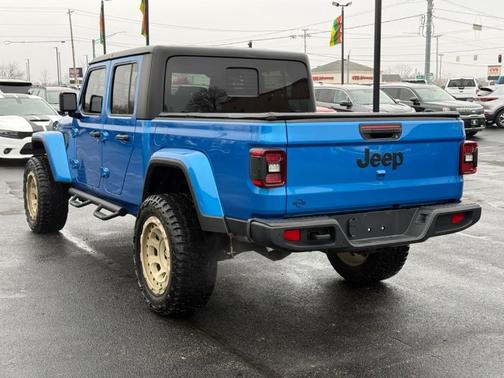 2024 Jeep Gladiator Sport